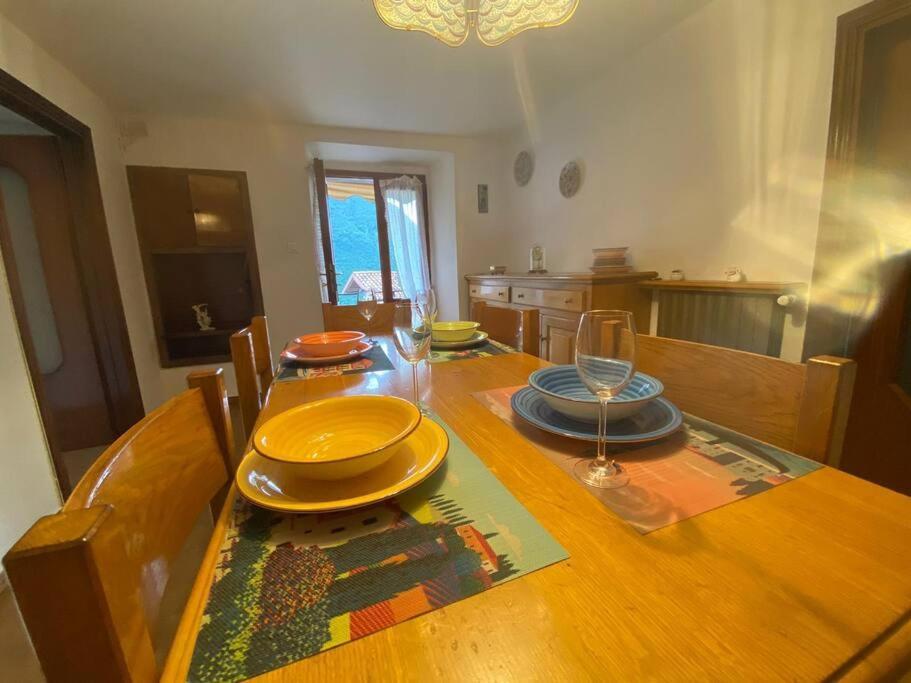 Casa Vacanze Il Pettirosso. Pisogne Exterior foto
